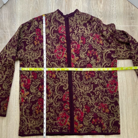PENDLETON gorgeous burgundy paisley wool zipper cardigan - Picture 8 of 9